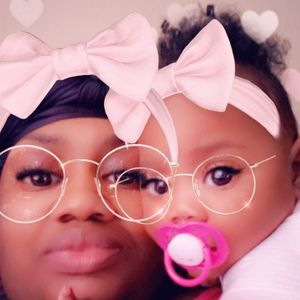 Meet your Posher, Evita